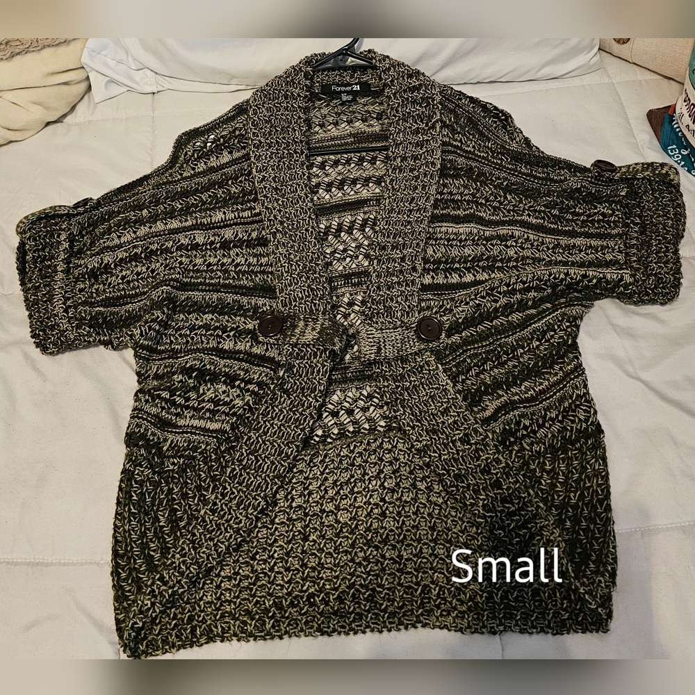 Forever21 Green Short Sleeve Cardigan S/P
